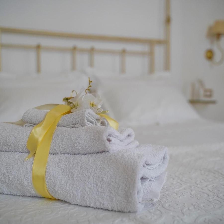 Lo Scrigno Barocco Bed & Breakfast Lecce Bagian luar foto