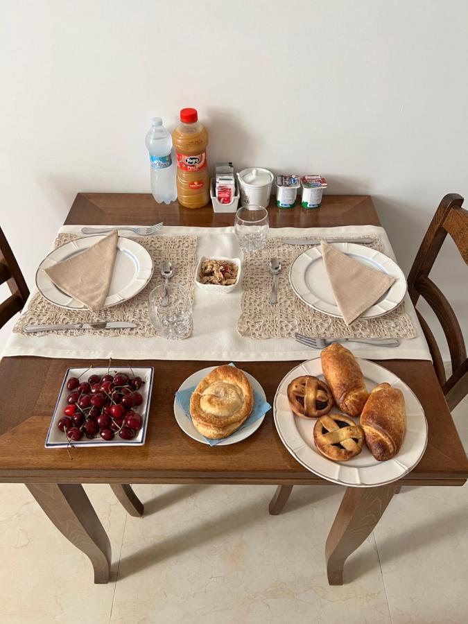 Lo Scrigno Barocco Bed & Breakfast Lecce Bagian luar foto